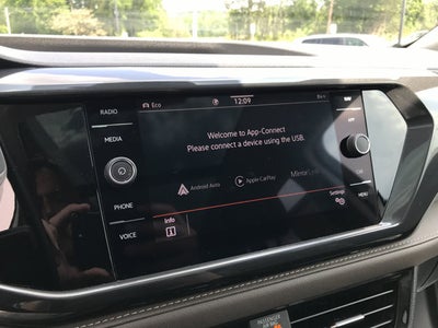 2023 Volkswagen Taos SEL