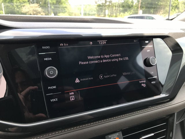2023 Volkswagen Taos SEL