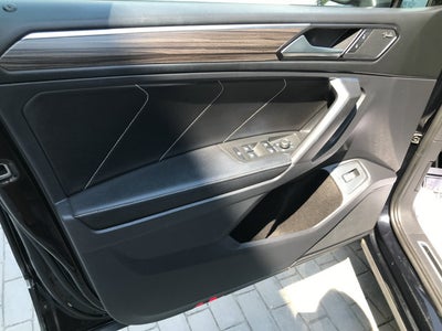 2023 Volkswagen Tiguan SEL R-Line