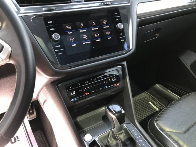 2023 Volkswagen Tiguan SEL R-Line