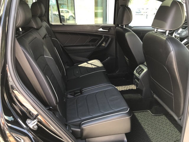 2023 Volkswagen Tiguan SEL R-Line