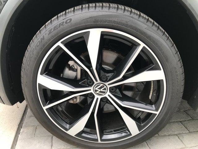 2024 Volkswagen Tiguan SEL R-Line