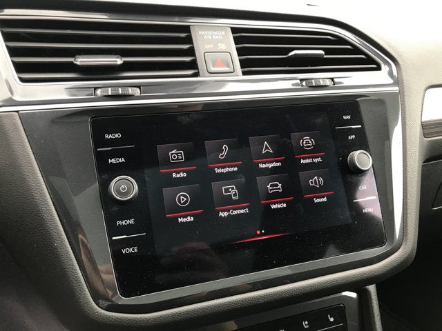 2024 Volkswagen Tiguan SEL R-Line