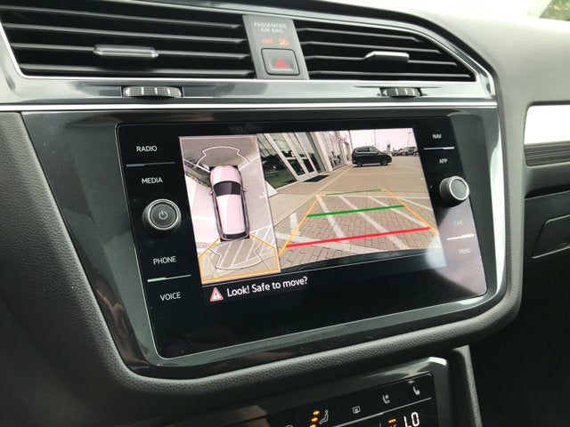 2024 Volkswagen Tiguan SEL R-Line