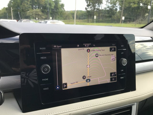 2025 Volkswagen Taos SEL
