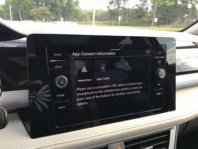 2025 Volkswagen Taos SEL