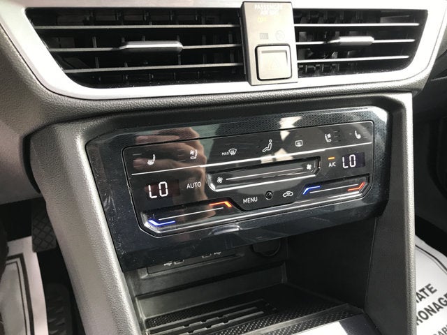2025 Volkswagen Taos SEL