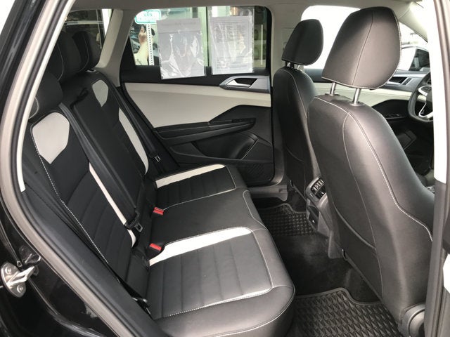 2025 Volkswagen Taos SEL
