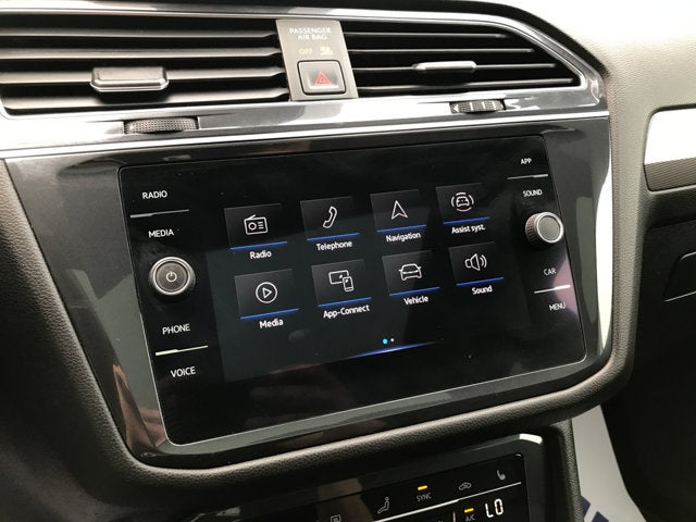 2022 Volkswagen Tiguan SE R-Line Black
