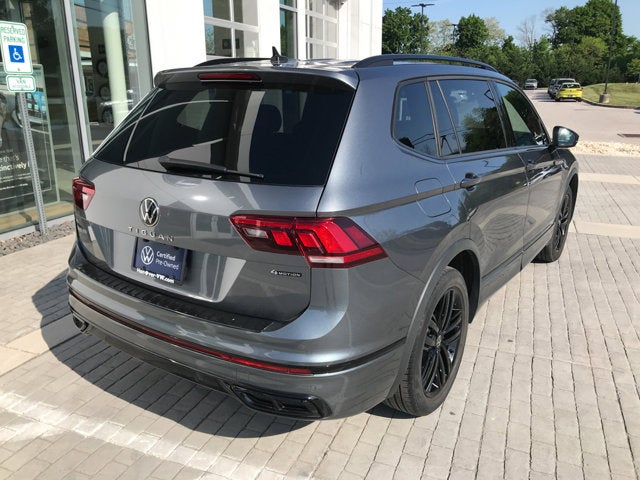 2022 Volkswagen Tiguan SE R-Line Black