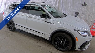 2022 Volkswagen Tiguan SE R-Line Black