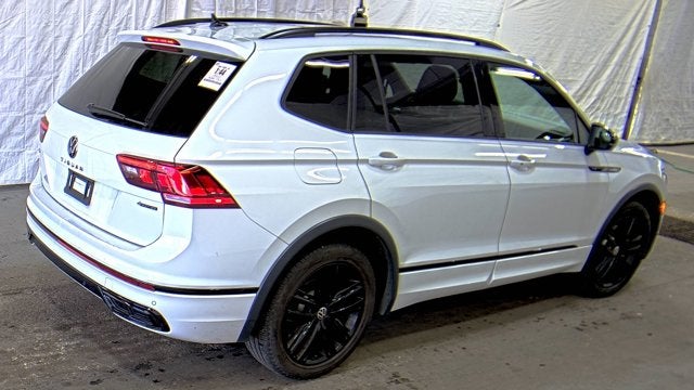 2022 Volkswagen Tiguan SE R-Line Black