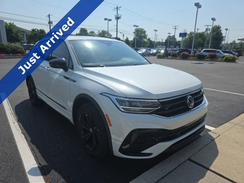 2023 Volkswagen Tiguan SE R-Line Black