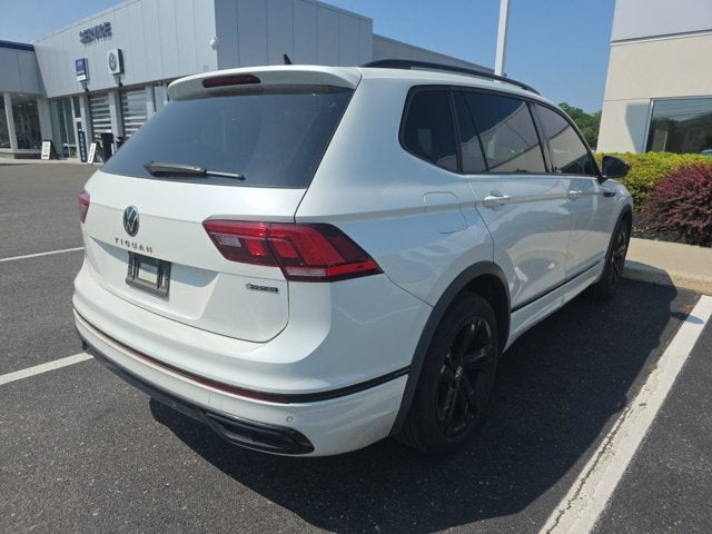 2023 Volkswagen Tiguan SE R-Line Black