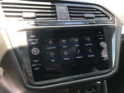 2023 Volkswagen Tiguan SE R-Line Black
