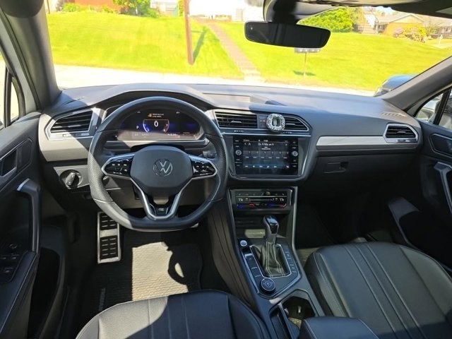 2023 Volkswagen Tiguan SE R-Line Black