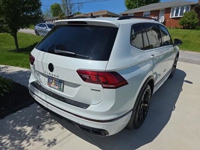 2023 Volkswagen Tiguan SE R-Line Black