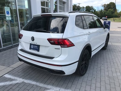 2022 Volkswagen Tiguan SE R-Line Black