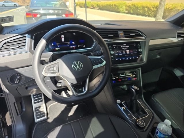 2023 Volkswagen Tiguan SE R-Line Black