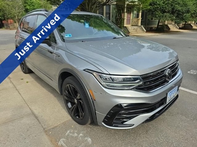 2023 Volkswagen Tiguan SE R-Line Black