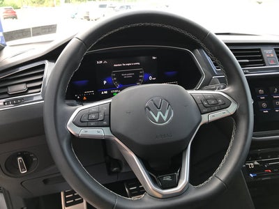 2023 Volkswagen Tiguan SE R-Line Black