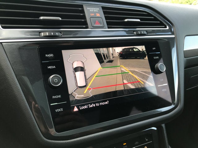 2023 Volkswagen Tiguan SE R-Line Black