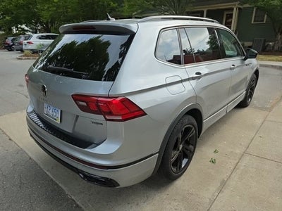 2023 Volkswagen Tiguan SE R-Line Black