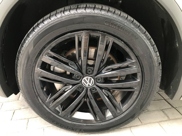 2022 Volkswagen Tiguan SE R-Line Black