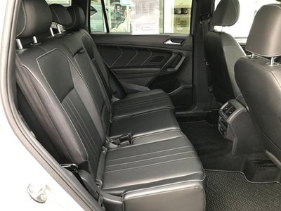 2022 Volkswagen Tiguan SE R-Line Black