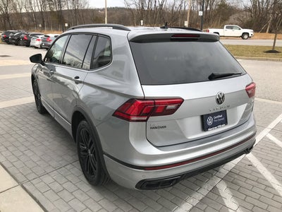 2022 Volkswagen Tiguan SE R-Line Black
