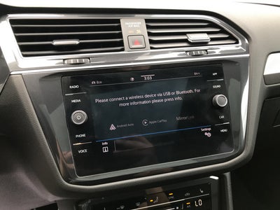 2022 Volkswagen Tiguan SE R-Line Black