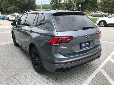 2022 Volkswagen Tiguan SE R-Line Black