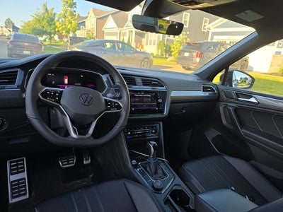 2022 Volkswagen Tiguan SE R-Line Black