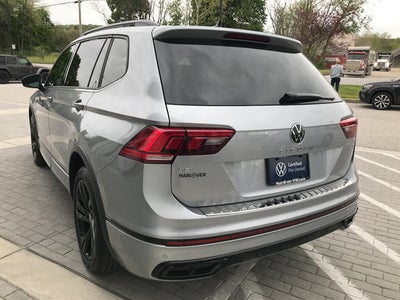 2024 Volkswagen Tiguan SE R-Line Black
