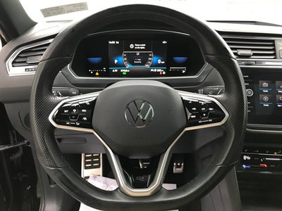 2022 Volkswagen Tiguan SE R-Line Black