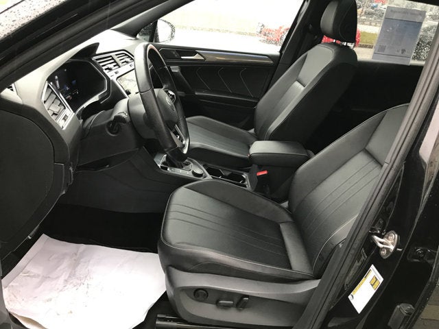 2022 Volkswagen Tiguan SE R-Line Black