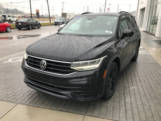 2022 Volkswagen Tiguan SE R-Line Black