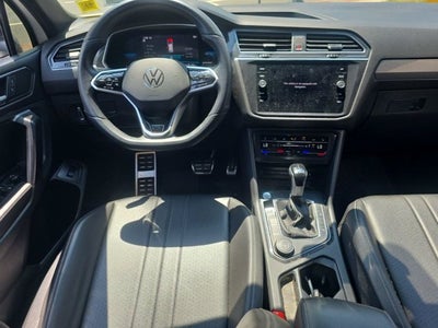 2022 Volkswagen Tiguan SE R-Line Black