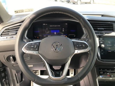 2023 Volkswagen Tiguan SE R-Line Black
