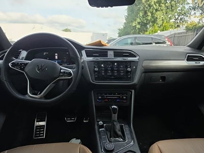 2023 Volkswagen Tiguan SE R-Line Black