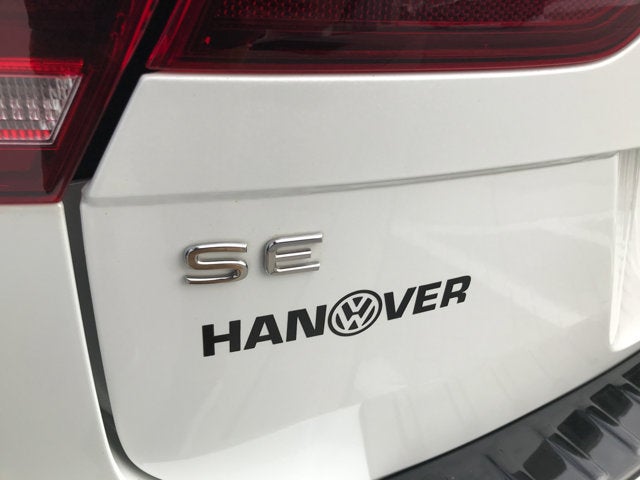 2022 Volkswagen Tiguan SE R-Line Black