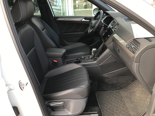 2022 Volkswagen Tiguan SE R-Line Black