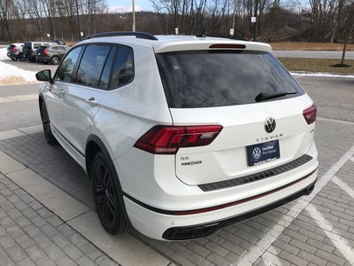 2022 Volkswagen Tiguan SE R-Line Black