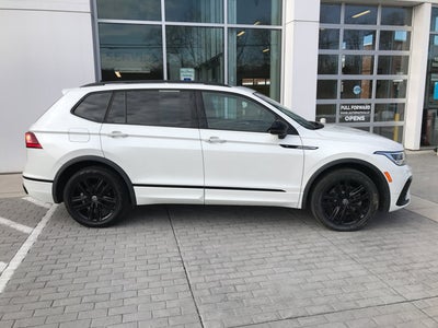 2022 Volkswagen Tiguan SE R-Line Black