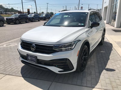 2023 Volkswagen Tiguan SE R-Line Black