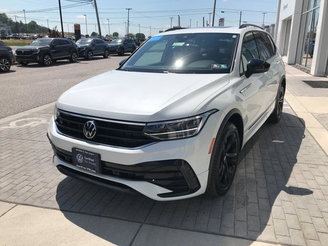 2023 Volkswagen Tiguan SE R-Line Black