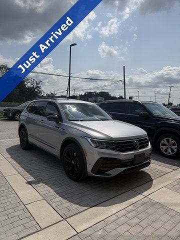 2024 Volkswagen Tiguan SE R-Line Black