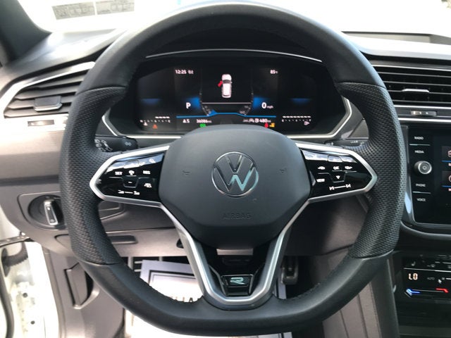 2024 Volkswagen Tiguan SE R-Line Black
