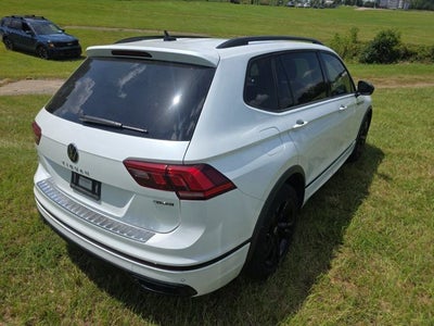 2024 Volkswagen Tiguan SE R-Line Black