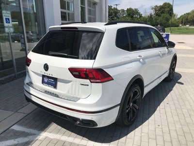 2024 Volkswagen Tiguan SE R-Line Black